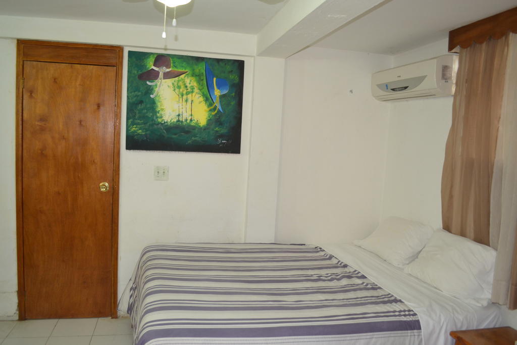 Pacot Breeze Hotel Musseau Δωμάτιο φωτογραφία