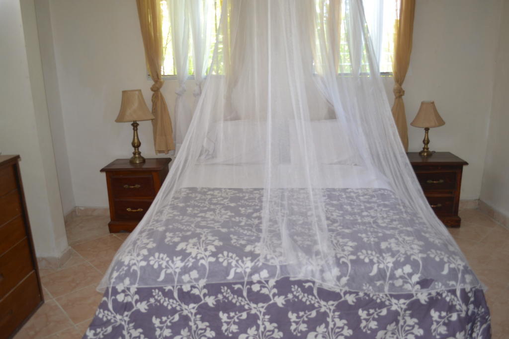 Pacot Breeze Hotel Musseau Δωμάτιο φωτογραφία