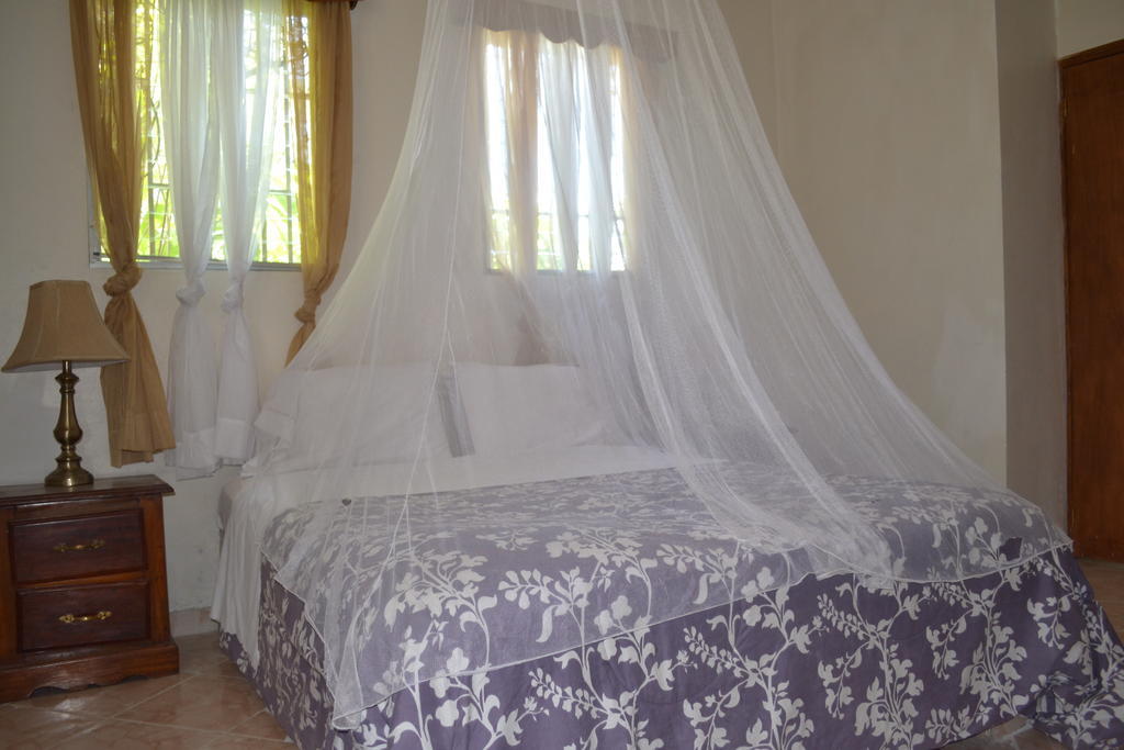Pacot Breeze Hotel Musseau Δωμάτιο φωτογραφία