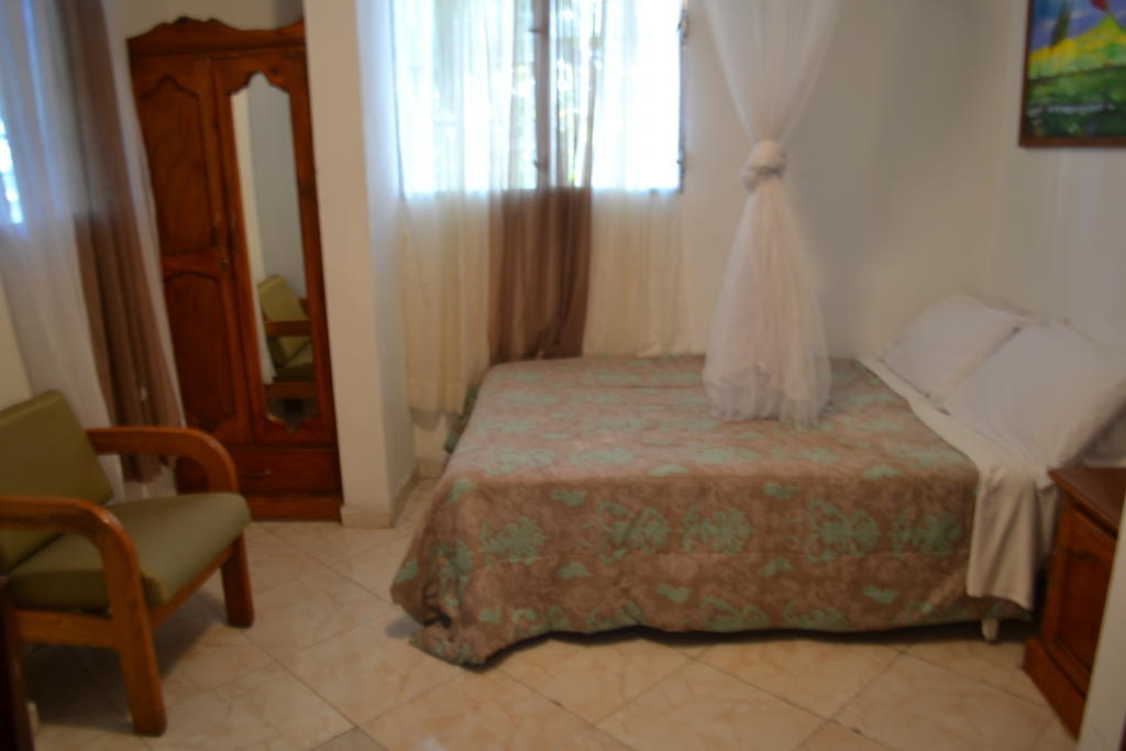 Pacot Breeze Hotel Musseau Δωμάτιο φωτογραφία