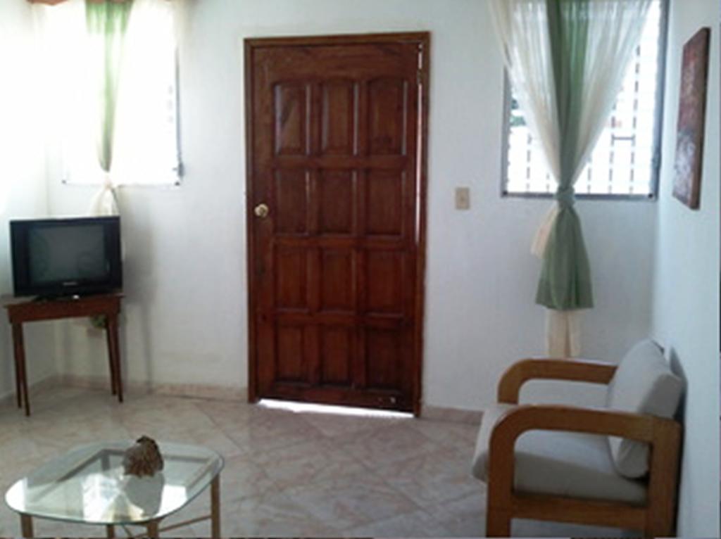 Pacot Breeze Hotel Musseau Δωμάτιο φωτογραφία